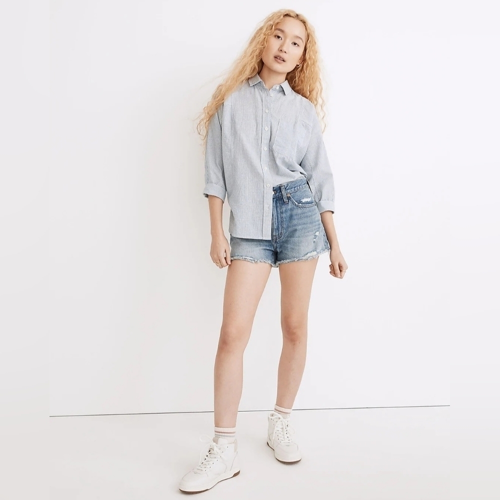 Madewell Relaxed Denim Shorts in Renfield Wash: Destructed Edition
